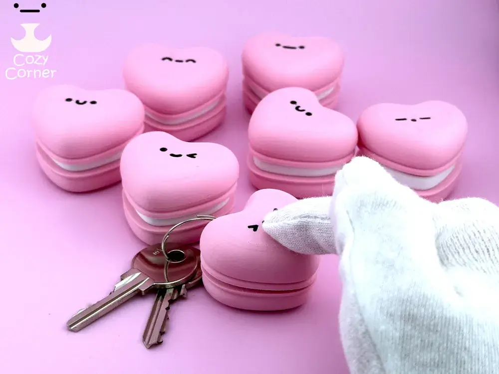 Macaron keychain